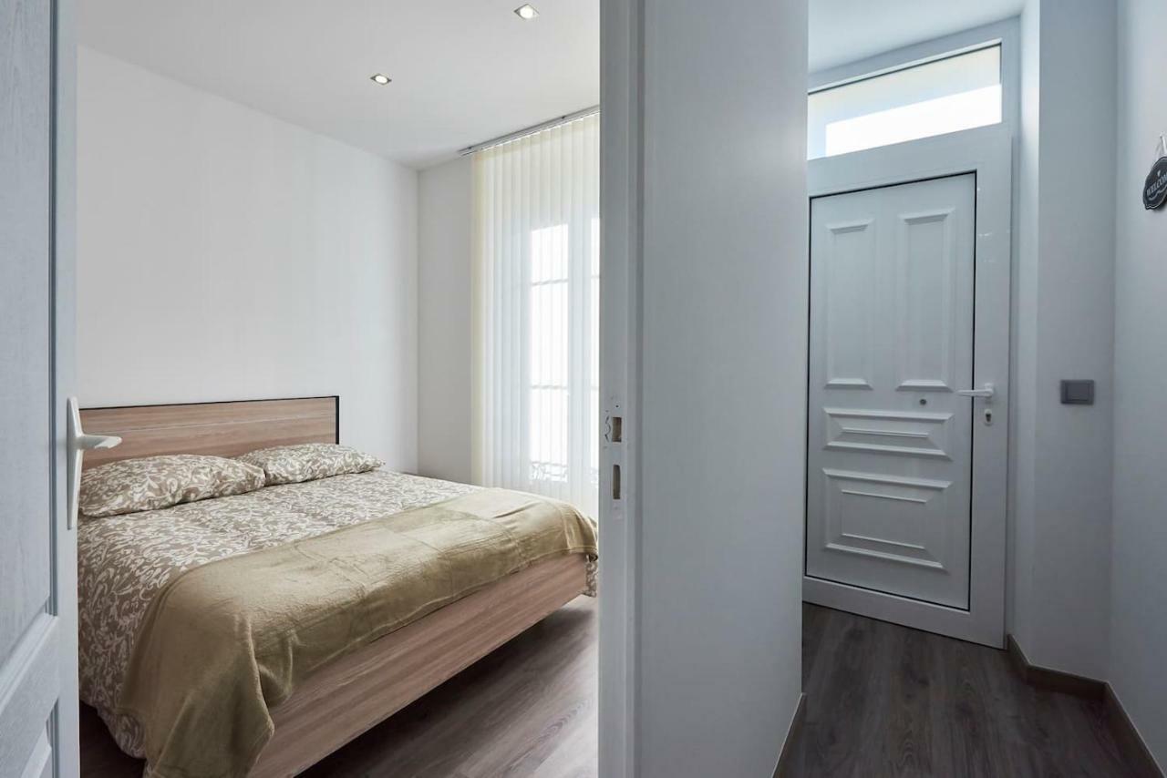 A L'Ombre Du Pin "1" - Ground-Floor T3 Near Disneyland And Paris, 1-6 Guests Le Pin  外观 照片